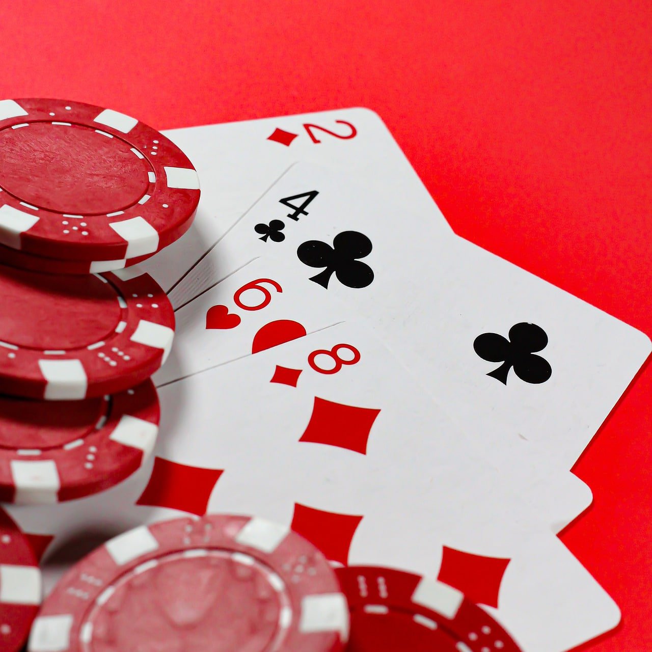 okebet apk slot game reels displayed on a Filipino player's smartphone screen